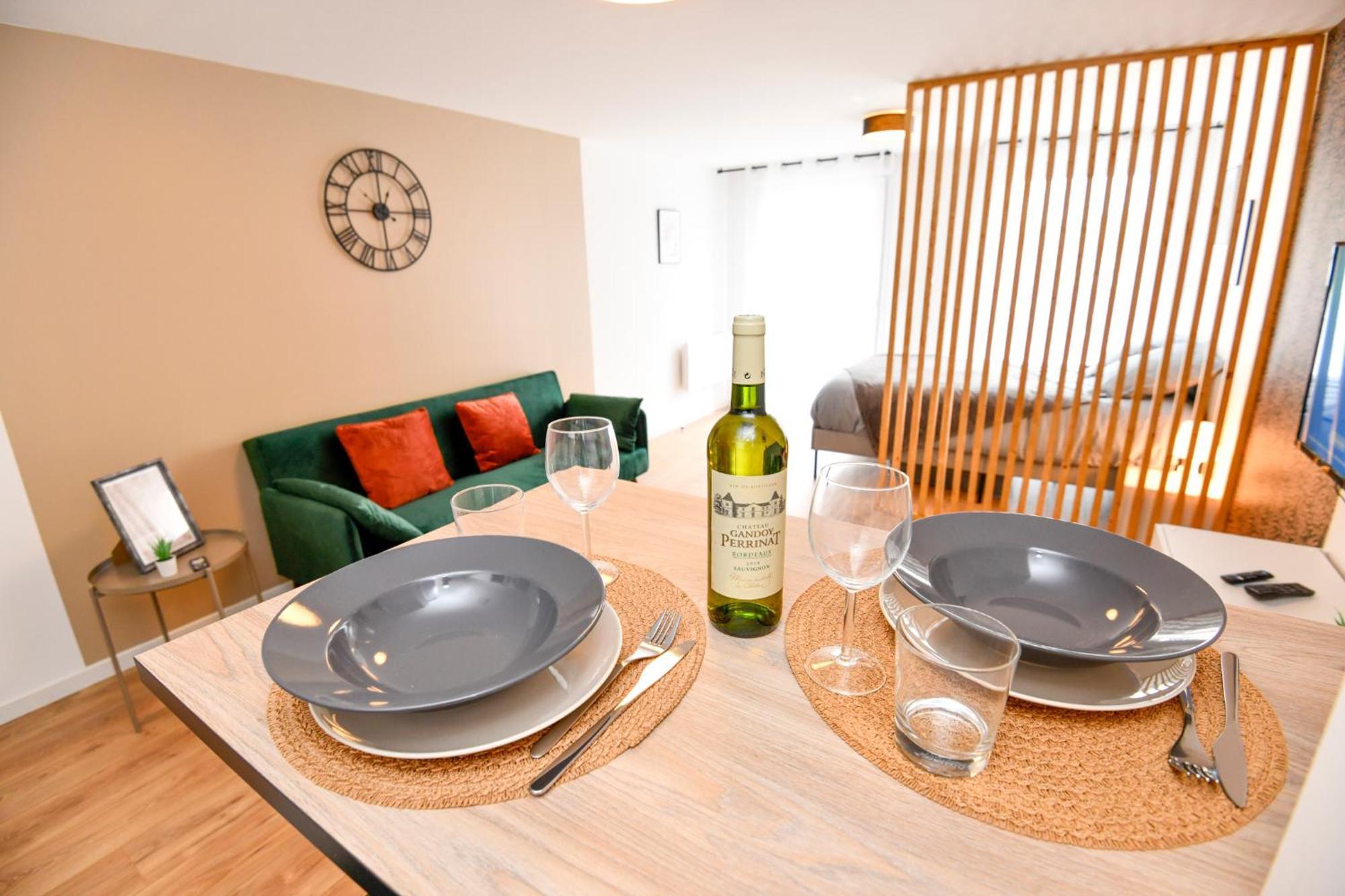 Studio Magda - Fibre Et Tv - Calme Et Confortable Saint-Quentin  Bagian luar foto